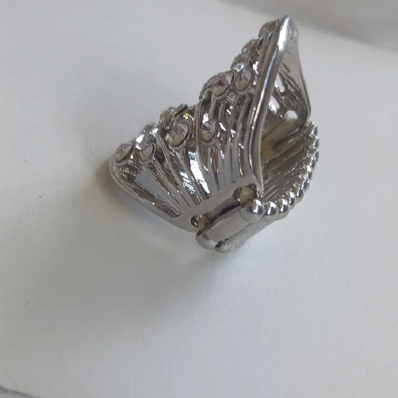 Paparazzi Silver Ring with Dazzling Accents - Picture 3 of 10